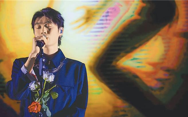 三度角逐金曲歌王的裘德團隊因身體不適不來了。（摘自微博）