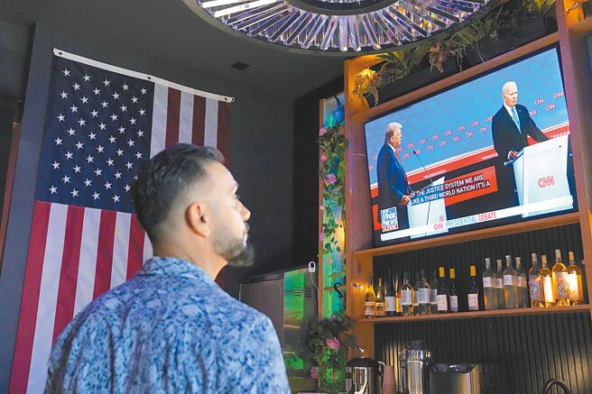 美国总统大选首场辩论27日晚间结束。（美联社）