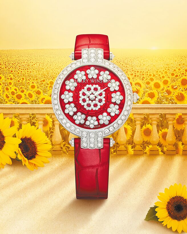 海瑞溫斯頓卓時Premier系列Sunflower腕表，紅色款呼應夏日的豔紅太陽。（Harry Winston提供）