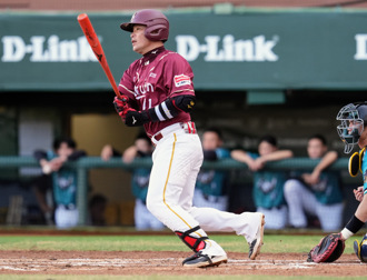 中职》林泓育达阵1700安 廖健富2分炮桃猿逆转猎鹰