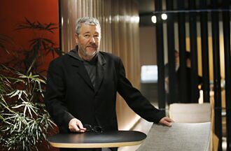 設計之都迎百年奧運 金牌設計者 鬼才史塔克 獎牌1變4