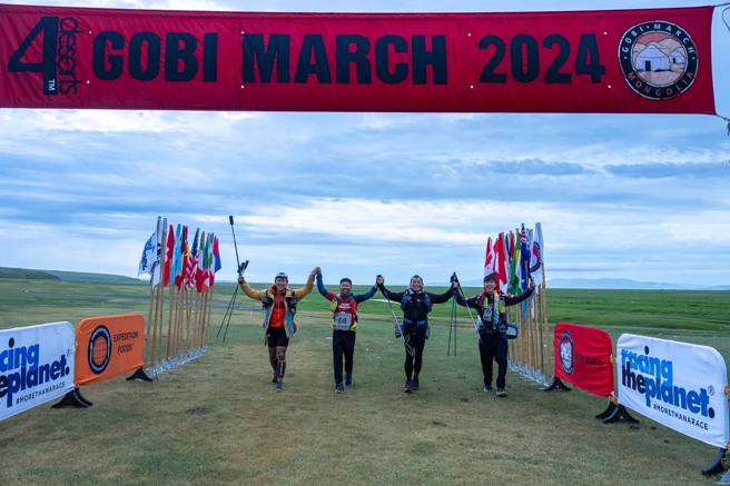 王仁甫终于完成艰难挑战。（图／翻摄王仁甫和季芹之永远的芹仁  脸书）