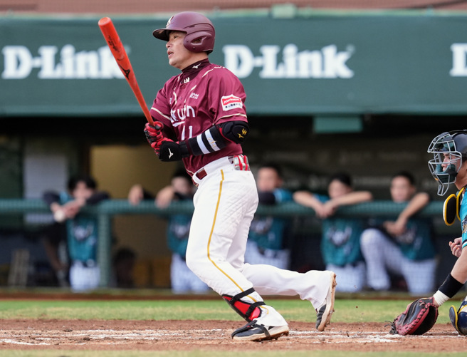 樂天桃猿林泓育單場雙安、貢獻3打點。（樂天桃猿提供）