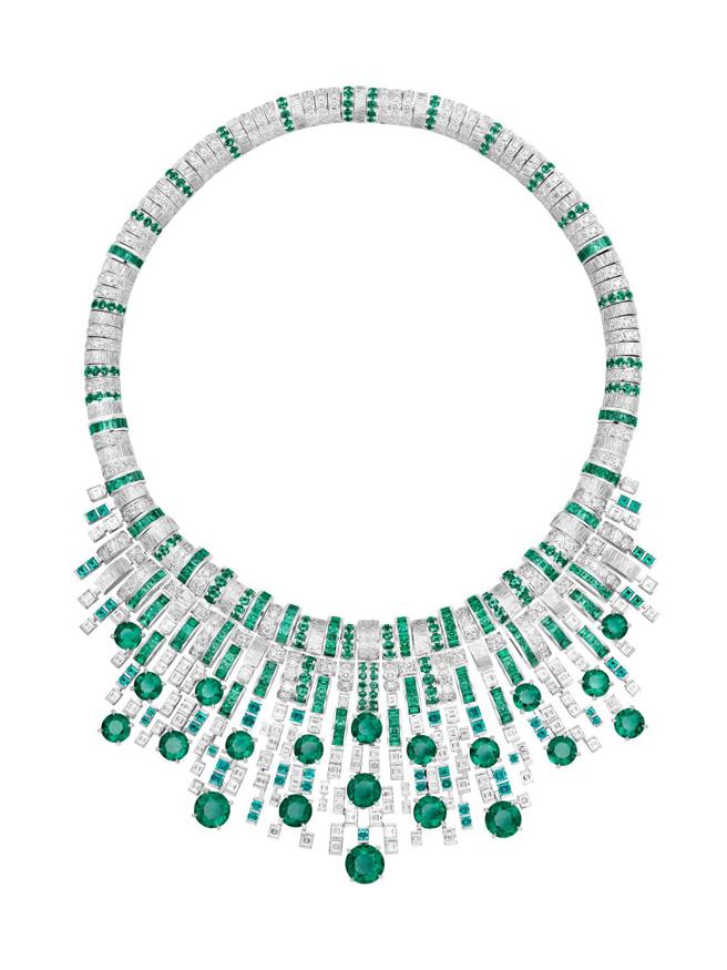 伯爵Essence of Extraleganza系列祖母綠項鍊。（PIAGET提供）