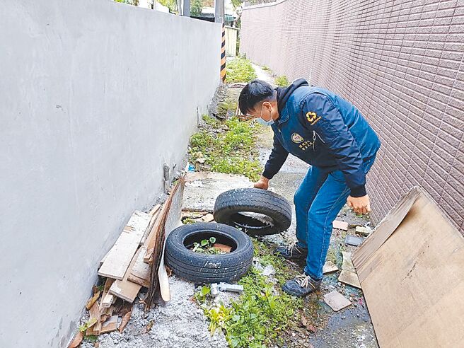 为防范登革热疫情延烧，桃园市卫生局祭出奖励制度。（桃园市环保局提供／姜霏桃园传真）