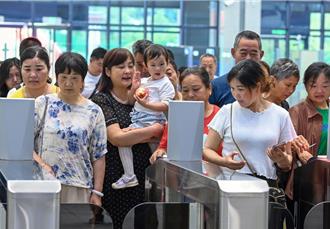 日載「半個台灣」人口！陸今年鐵路暑運預計發送8.6億旅客