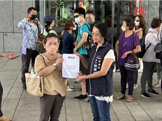 台中某照护劳动合作社爆劳资纠纷　50居服员遭欠薪300万抗议