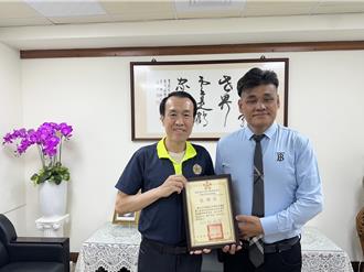 百歲榮民遭女兒藏屍在家成白骨 「殯葬達人」伸援手無償辦後事