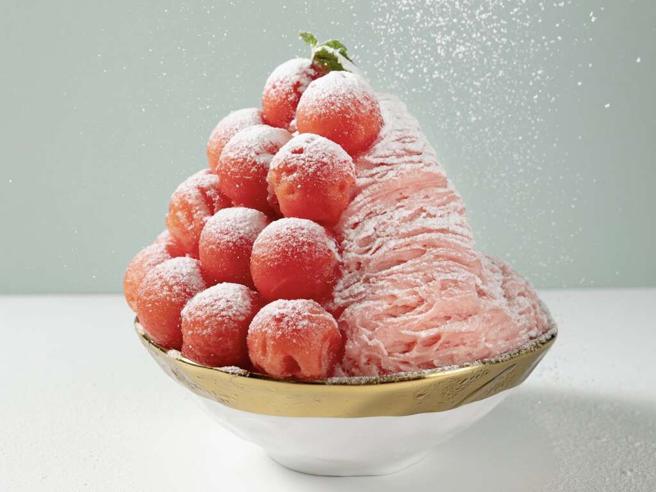 暑假期間高雄將推出多項精彩活動，像是大港閱冰。（圖／高雄市觀光局）