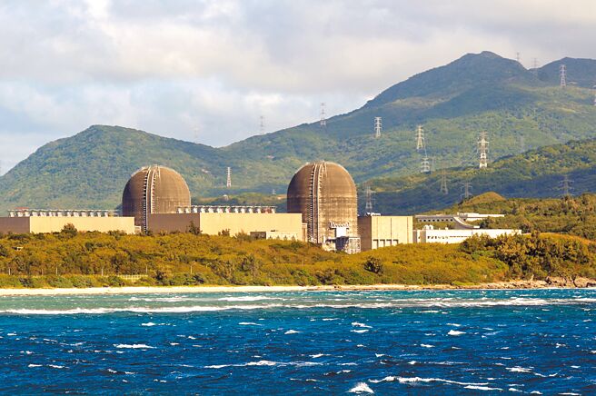 核三厂1号机7月停机进入除役，国民党拟推动核能延役法案修法。图为核三厂。（本报资料照片）