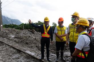 大雨致搶修難！蘇花崇德段土石流漫延台鐵 通車時間曝