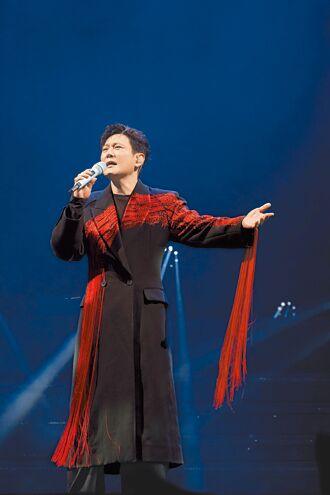 唱错段喊「丢脸」 张信哲惹粉夸讚