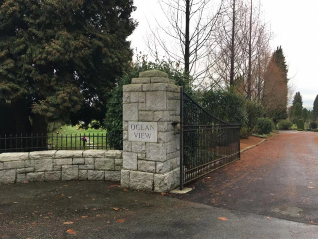 楊秀瓊葬於溫哥華海景墓園。受訪者供圖