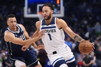 NBA》大陸男籃首位歸化球員 李凱爾3年合約轉戰勇士