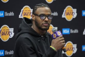 NBA》布朗尼湖人9號戰袍亮相 將簽下複數年保障合約