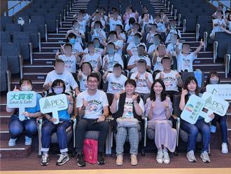 台中唐寶寶瘋玩「異想新樂園」 藝術廣場自信熱舞獲滿堂彩