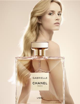 香奈儿全新嘉柏丽水漾香氛 带来优雅轻淡的夏日生活