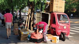 換新＋回收 陸上半年快遞量破800億件