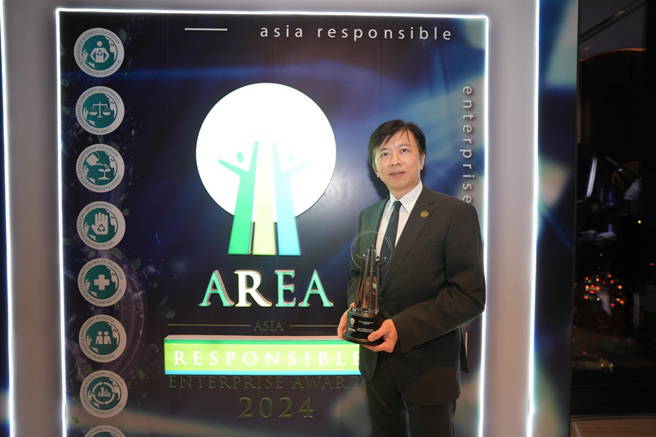 雲品國際首次參加「AREA亞洲企業社會責任大獎」榮獲三項大獎，並由盛治仁董事長親赴領獎。(圖/雲品國際酒店股份有限公司提供)