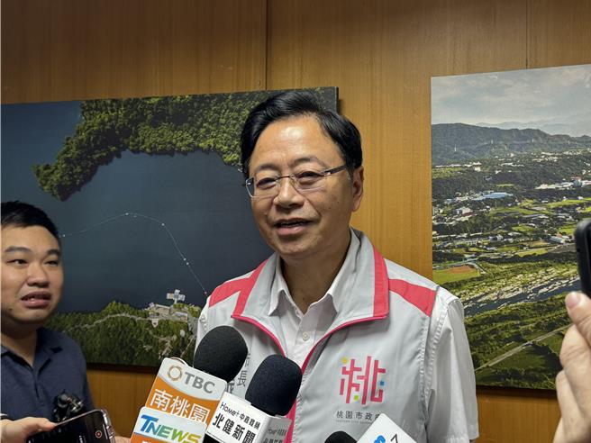 桃園市長張善政認為，國際投資也不能衝擊環境和居民健康。(蔡依珍攝)