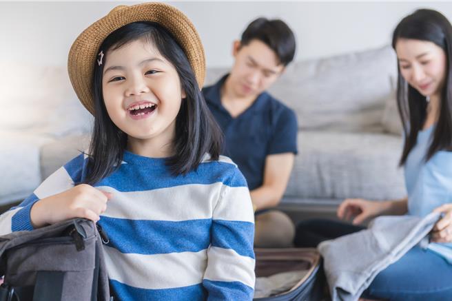 「夏日优惠・一泊二食亲子游」专案，可享1位未满12岁儿童住房不加价，且提供双人份早餐及晚餐，还有暑假限定的「Kids’Happy Hour」。（阿里山英迪格酒店提供）