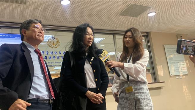 針對周玉蔻爆料「晶華滾床單」一事，張淑娟（中）嚴正否認，強調完全是「造假新聞」。（本報資料照）