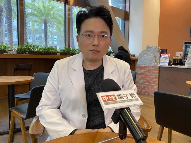 外科名医江坤俊。（图/孙芳柔摄）