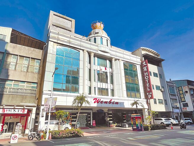 華威影城「錢」進高雄駁二，砸2.8億元買下鹽埕老字號「文賓大飯店」。（台灣房屋提供／柯宗緯高雄傳真）