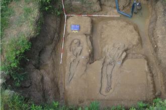 嘉市鐵路高架出土13具史前骨骸 罕見「俯身葬」曝光