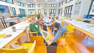 中和失能人口逾1.6万 议员促增日照中心