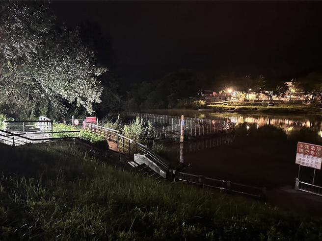 新北市新店惊传狠母带2名幼女轻生，最后女儿双双溺毙、母亲独活的逆伦案件。（新北市新店警分局提供／吕健豪新北传真）