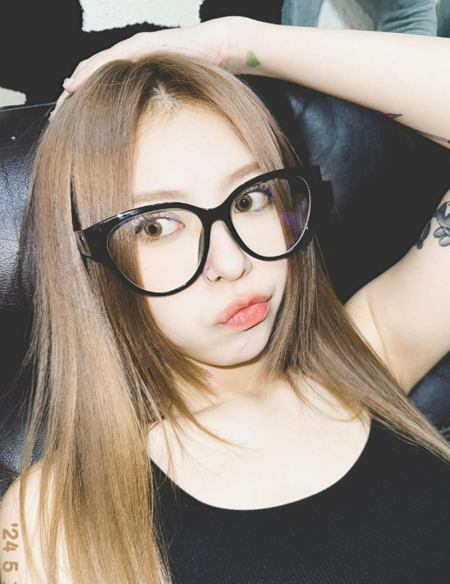 网红米砂曾为了孙安佐怀孕堕胎。（图／ah_miu0810  IG）