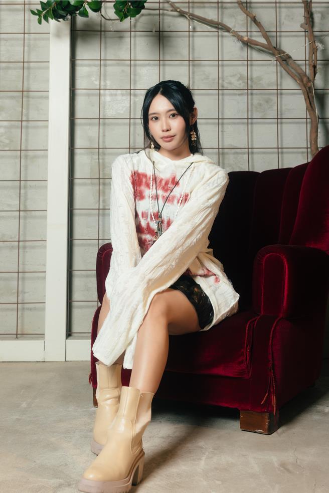 李芷婷暌违4年推出新歌。（华纳音乐提供）