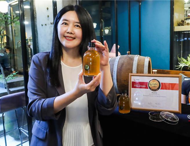 社运出身的茗茗茶香槟创办人陈宥希，希望透过康普茶让台湾的精致农业更有国际能见度。（粘耿豪摄）