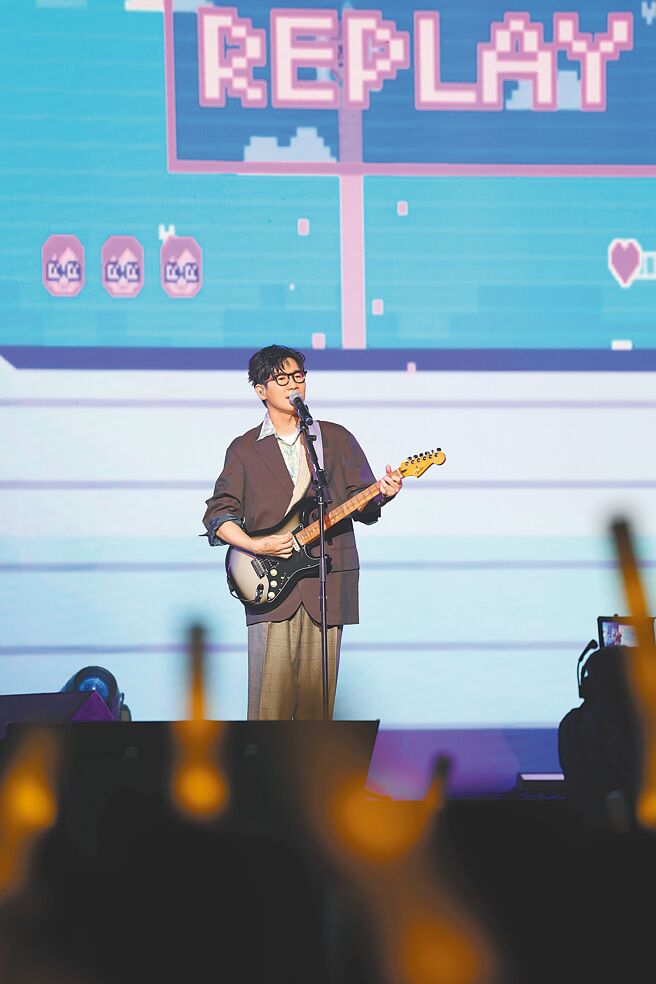 品冠日前在雲頂雲星劇場舉辦「不如我們今天見」世界巡演。（種子音樂提供）