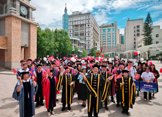 北醫大蟬聯「台灣最佳大學」 獲醫學類典範獎