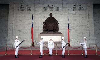 確定了！ 國軍儀隊15日起移出中正紀念堂大廳 國防部曝新規劃