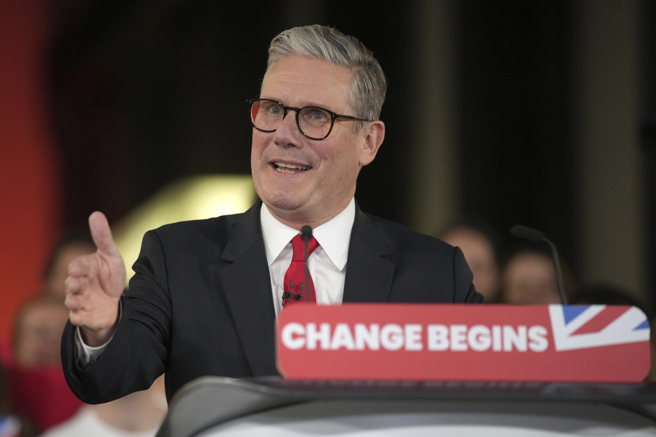 英國工黨睽違14年拿到執政權。（圖／美聯社）