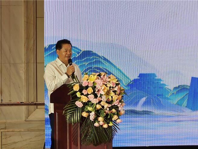 2024年「两岸妈祖缘」文化交流系列活动5日于天津展开，大甲镇澜宫副董事长郑铭坤现场邀请大陆宫庙赴台参加妈祖活动。（陈冠宇摄）