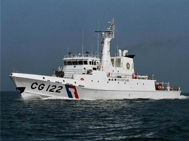 基隆渔船公海作业遭日海保厅拦截 船长、轮机长遭带走调查，南投舰前往驰援。(中时资料库)