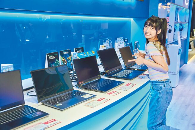 全國電子夏日破盤滿額送冰箱，指定筆電享53折優惠。（全國電子提供）