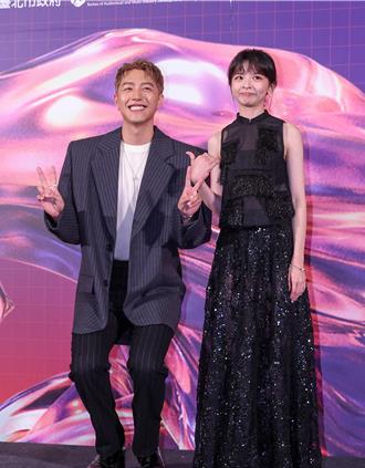 北影／蔡凡熙踩高跟鞋和陳妍霏「最萌身高差」 墊肩藏玄機