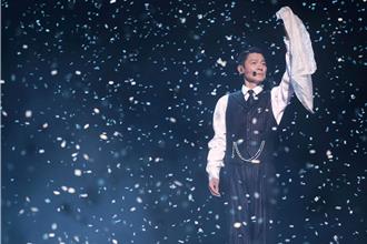 刘德华上海开唱4米高台爆出意外 亲发声致歉「我是不小心的」