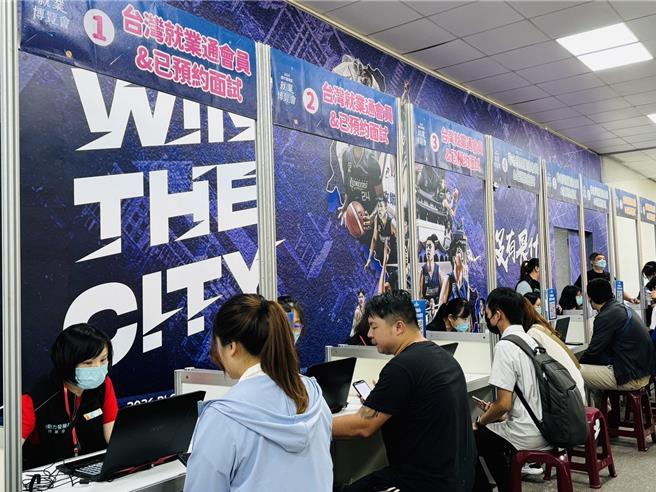 桃竹苗分署首次导入贾桃乐智慧媒合系统，协助民眾求职更顺利。（桃竹苗分署提供／邱立雅竹县传真）