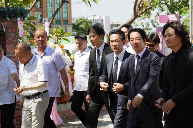 针对郑文灿疑涉贪污案，赖清德总统6日下午表示，「不分党派，不问何人，只要涉及非法，检调都应该查办，勿枉勿纵。」（读者提供／洪荣志台南传真）