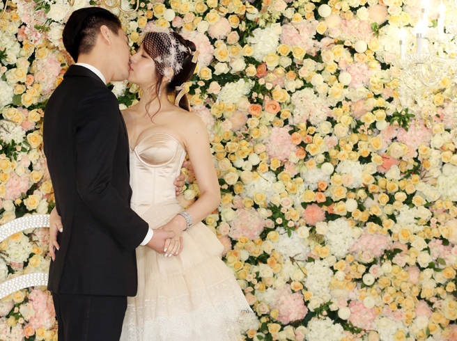 陈妍希2016年与陈晓结婚。（图／中时资料照）