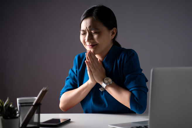 巨蟹、射手、水瓶、雙魚4星座較缺乏自制力，面臨艱困挑戰時往往需要他人的協助。（示意圖：shutterstock／達志）