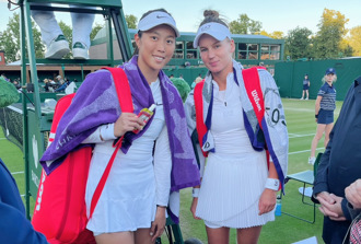 温布顿》第2盘后来居上 詹皓晴女双抢进16强