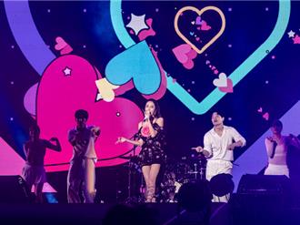 Jessica啤酒節秀美腿萌問「喝醉了嗎」 合唱告五人又加碼這首歌