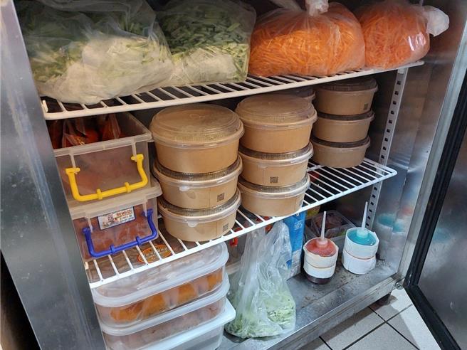 高雄市左营区知名的翠红冷麵发生食安问题。（高市卫生局提供／杨舒婷高雄传真）